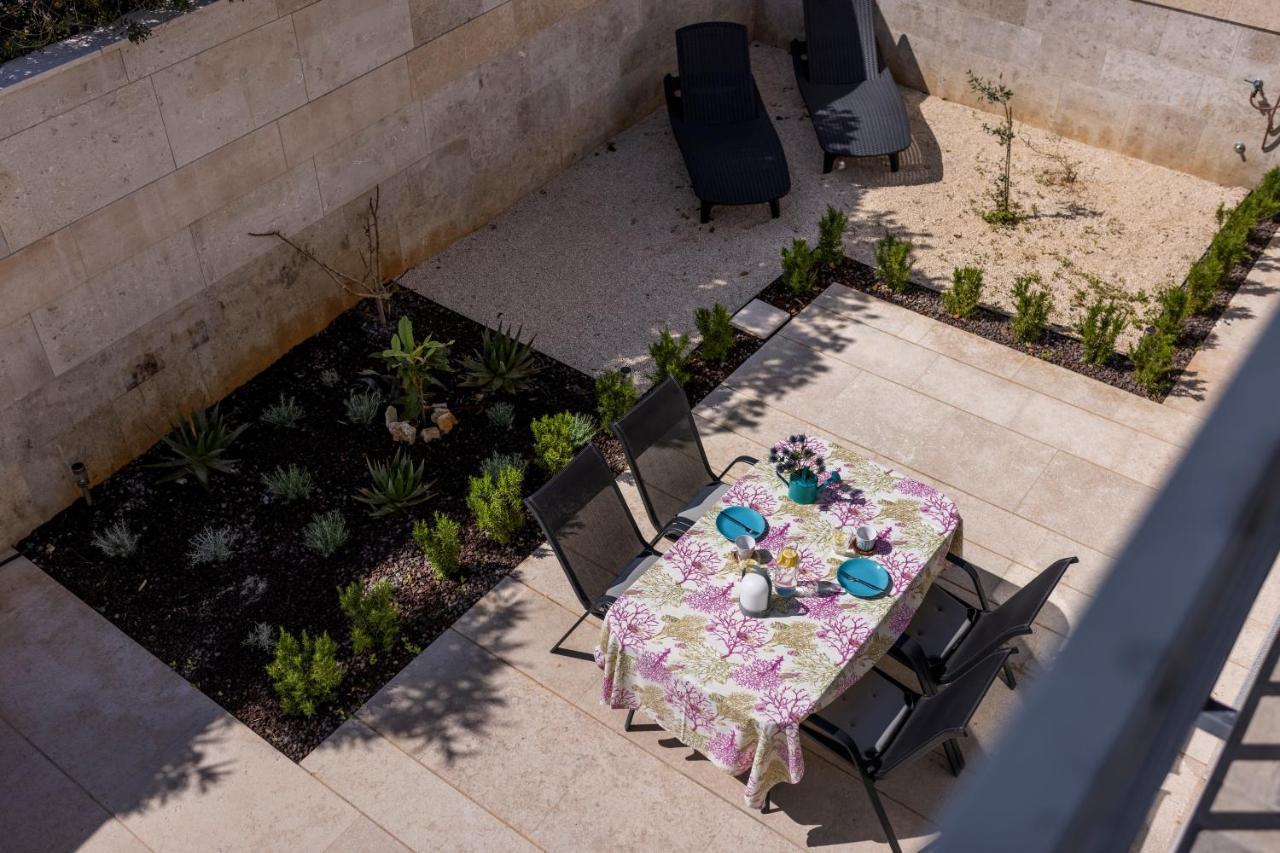 Apartment Apsyrtides Mali Losinj Exterior photo