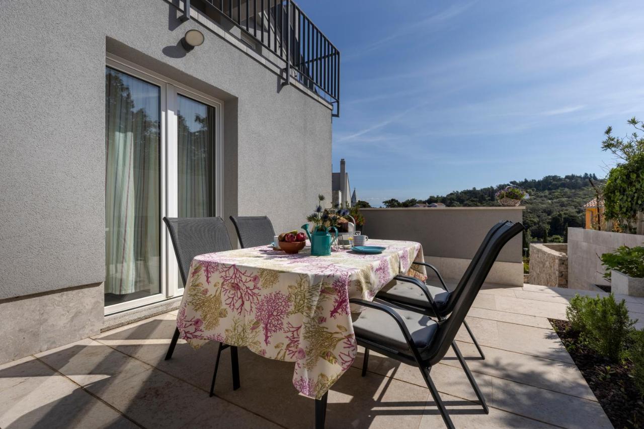 Apartment Apsyrtides Mali Losinj Exterior photo