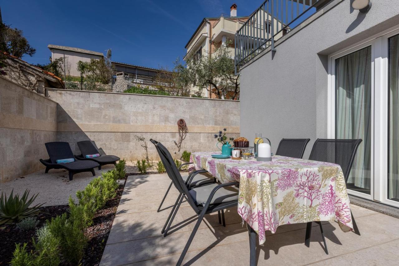 Apartment Apsyrtides Mali Losinj Exterior photo